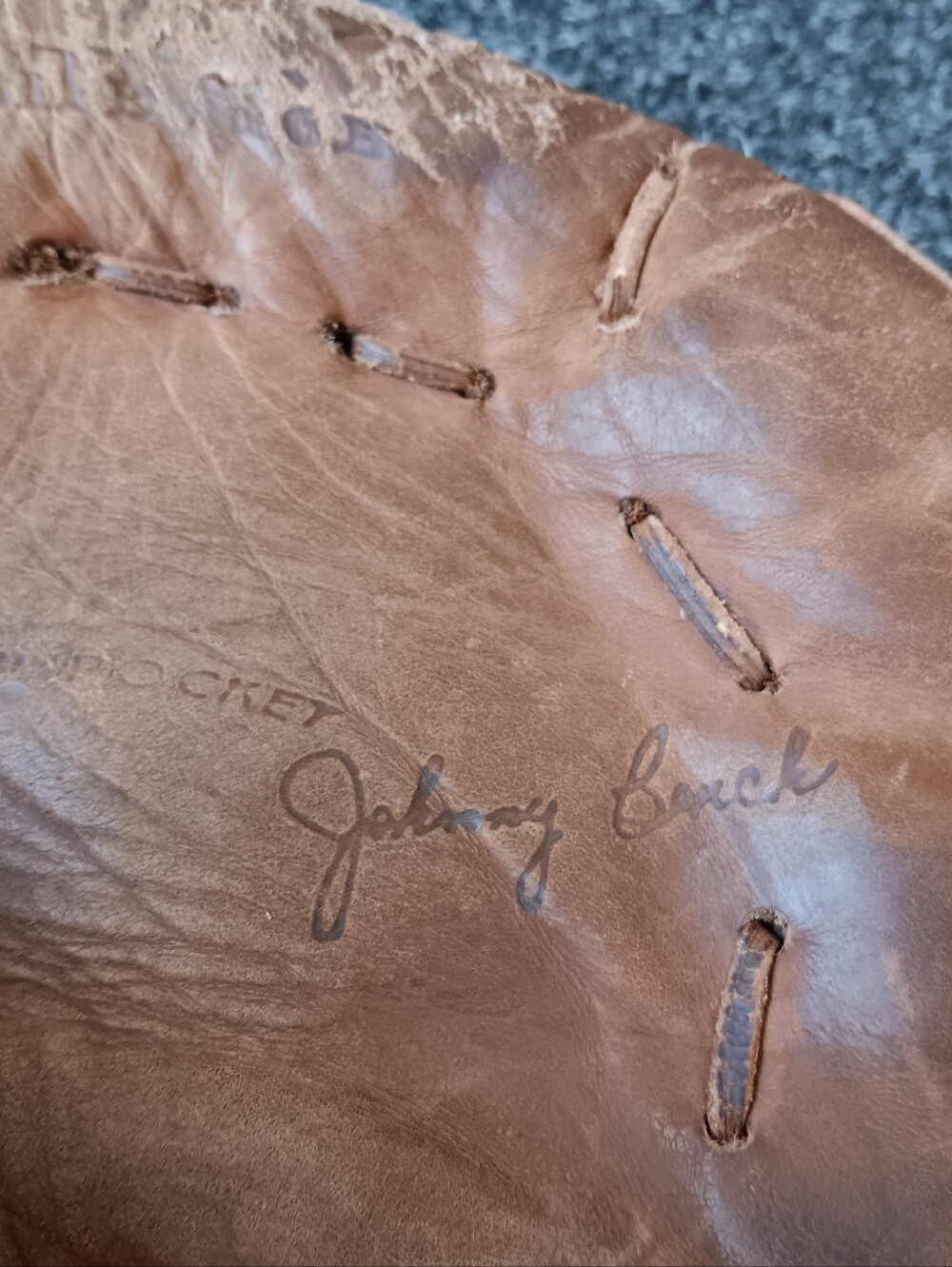 USA Rawlings Vintage Johnny Bench Leather Catchers Mitt, Baseball, Sports Glove - Picture 4 of 16